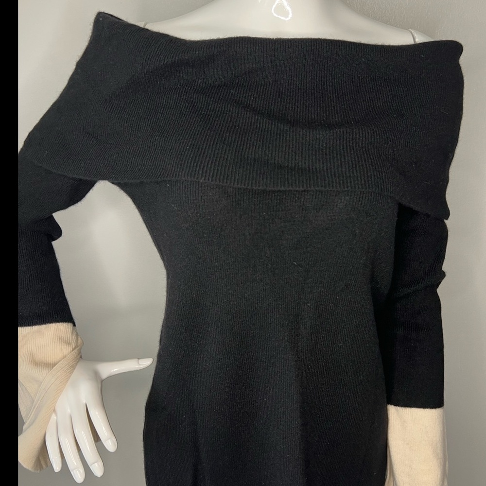 BLOOMINGDALE’S Off Shoulder Cashmere Sweater - Picture 3 of 5